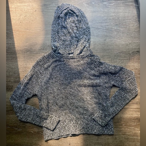 Green AE Crochet Hoodie Size XS - Picture 1 of 4